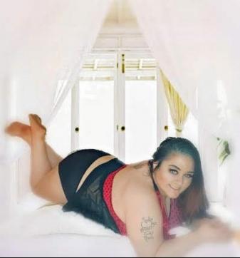 Katy Thompson - Escort lady Des Moines IA 8