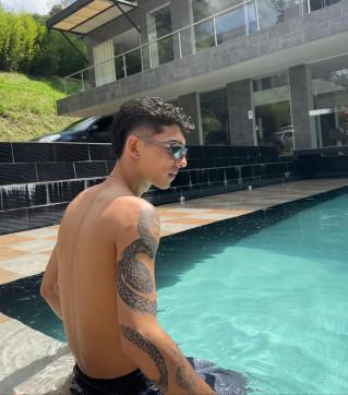 Cristian Zapata - Escort gay Medellín 2