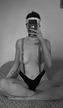 Juliette - Escort lady Nantes 5