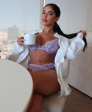 Lily - Escort lady Doha 4