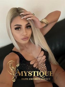 Molly Mystique - Escort lady London 2