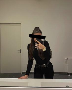 Nora - Escort lady Hamburg 6