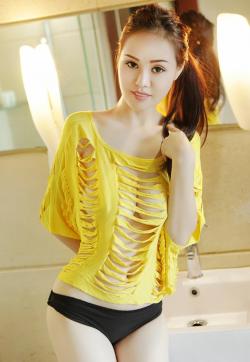 Mira Khan - Escort ladies Dubai 1