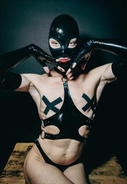 Dominatrix in Berlin - Escort dominatrixes London 1