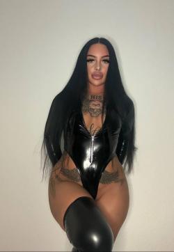 Lady Tyra - Escort dominatrixes Hamburg 1