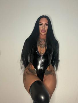 Lady Tyra - Escort dominatrix Hamburg 4