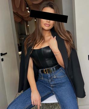 Lana - Escort lady Hamburg 4