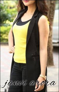 Janvi Arora - Escort lady Delhi 3