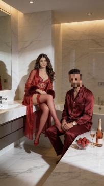 Darina VIP Escort Independent - Escort couple Paris 8