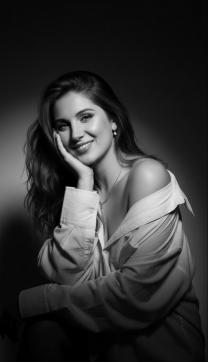 Darina VIP Escort - Escort lady Paris 12