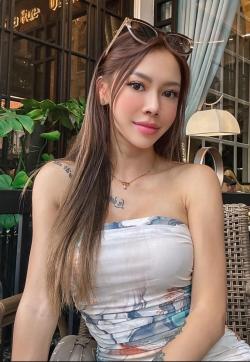 Yinginee - Escort ladies Paris 1