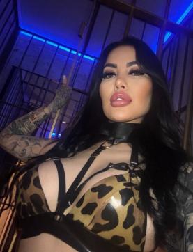 Lady Siaki - Escort dominatrix Berlin 2
