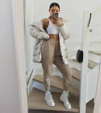 AMANDA PALACE - Escort lesbian Dubai 10