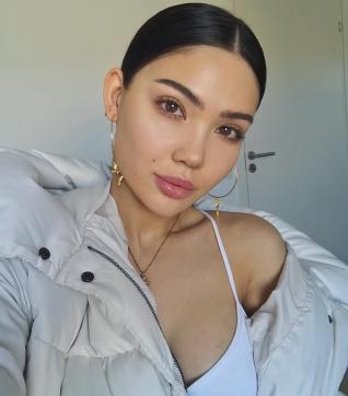 AMANDA PALACE - Escort lesbian Dubai 2