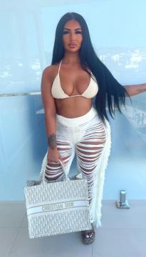 Shannon - Escort lady London 3