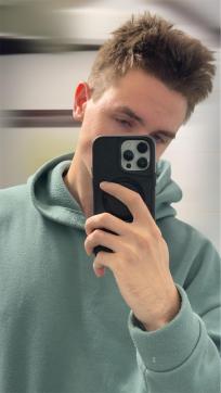 Oleg21sm - Escort mens Kiev 5