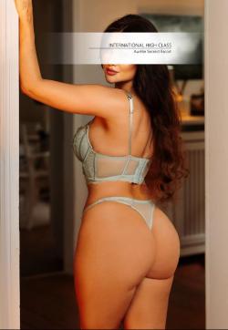 Amira - Escort ladies Hamburg 1