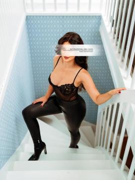 Amira - Escort lady Hamburg 6