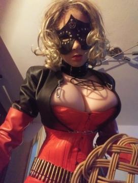 TV Domina Isabelle - Escort trans Mülheim an der Ruhr 14