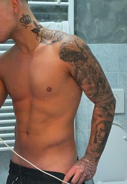 Nicolo - Escort mens Dubai 1