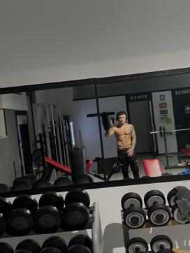 Nicolo - Escort mens Dubai 2