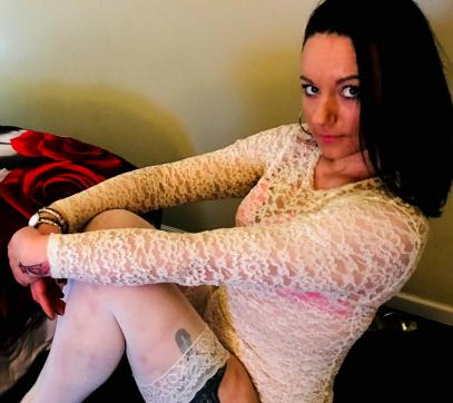 Genisus Shine and Maci Monroe - Escort duo Cincinatti 3