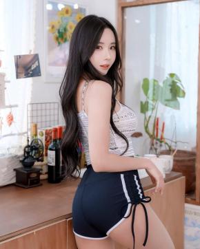 Kurosaki wagumi - Escort lady Tokio 5