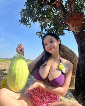 Kishimoto meguri - Escort lady Tokio 2