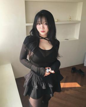 Kawabata Fuyu na - Escort lady Tokio 3