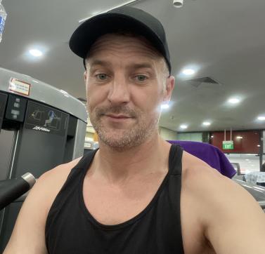 Birdie - Escort mens Singapore City 5