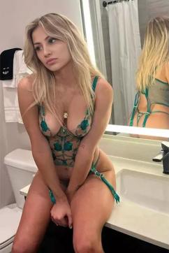 Becky - Escort lady Berlin 3