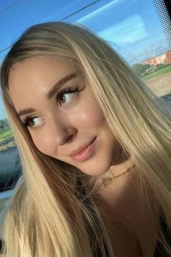 Olena - Escort lady London 3