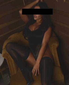 Ava - Escort lady Hamburg 2