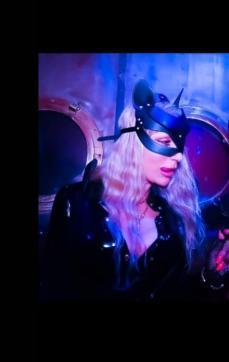 Reinedugode75 - Escort dominatrix Paris 10