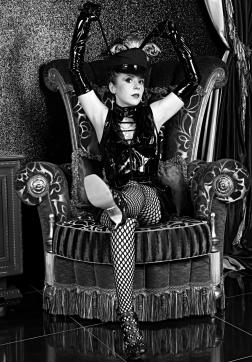 Lady Anna - Escort dominatrix Turin 4