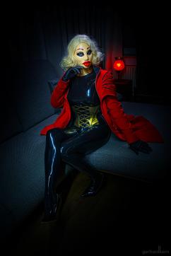 Miss Isocyanat - Escort bizarre lady Berlin 5