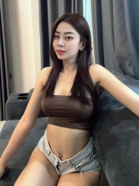 Della - Escort lady Denpasar 3
