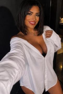 Lara Escortss - Escort lady London 3