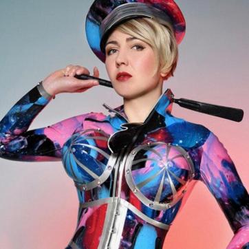 Pixie Pee Magic - Escort bizarre lady Berlin 6