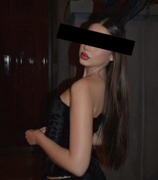 Lucia - Escort lady Hamburg 8