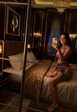 SWEET QUEEN 0032460245423 - Escort ladies Dubai 1