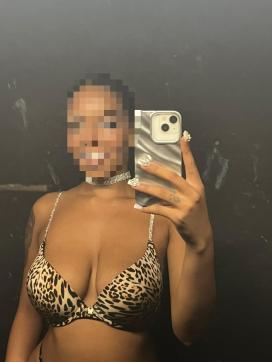 Amina Solea - Escort lady Vienna 2