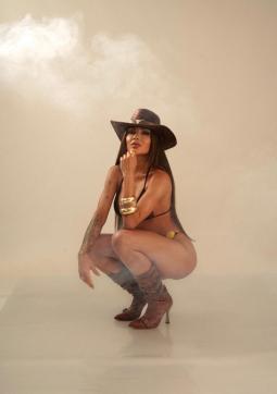 Andrisa - Escort lady London 5