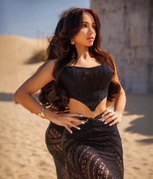 Saphira - Escort lady London 4