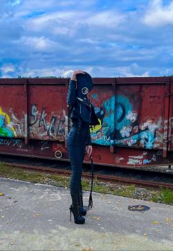 NikiSchwarzwolf - Escort dominatrixes Stuttgart 1 NikiSchwarzwolf - Escort dominatrixes Stuttgart 1