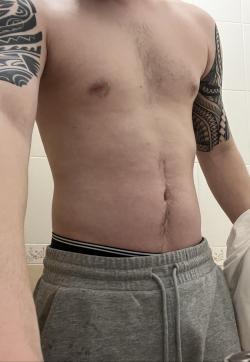 Magzhan - Escort mens Almaty 1