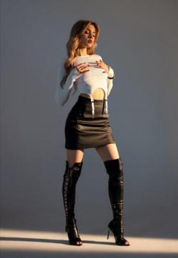 Karolina - Escort ladies Warsaw 1