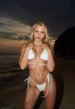 Angie - Escort ladies Warsaw 1