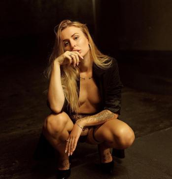 Milana - Escort lady Paris 2