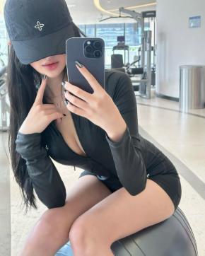 Anya - Escort lady Jakarta 4